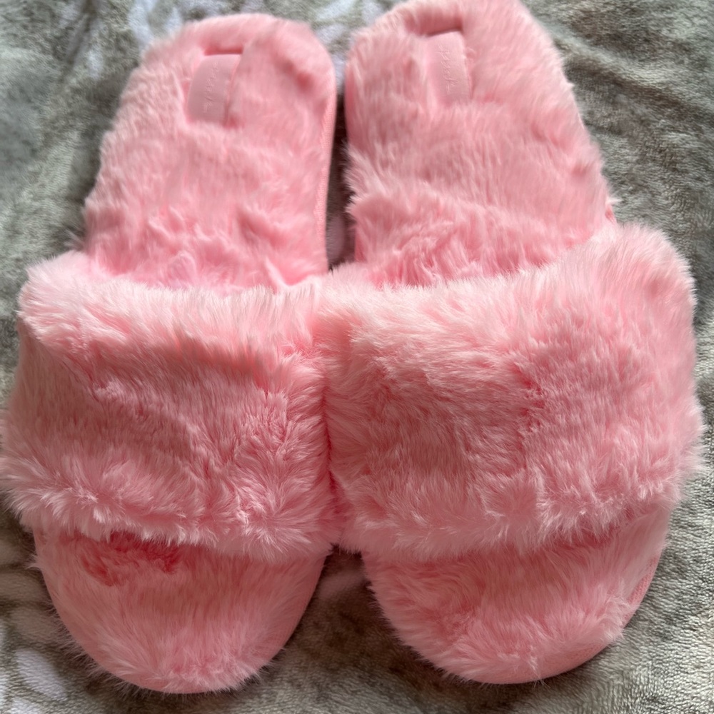 PINK Small pink daisy fluffy slippers